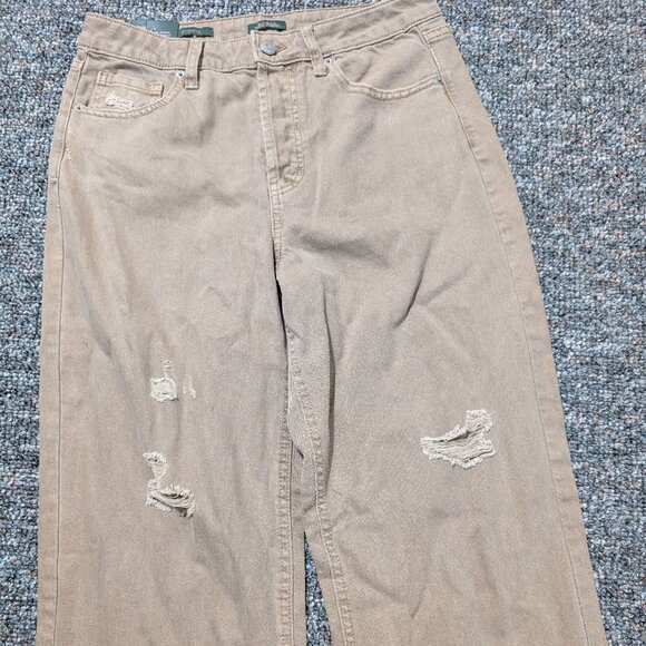 Women's Size 6/32' inseam Ripped Straight Leg Tan Denim Pants. Wild Fable - Picture 2 of 4